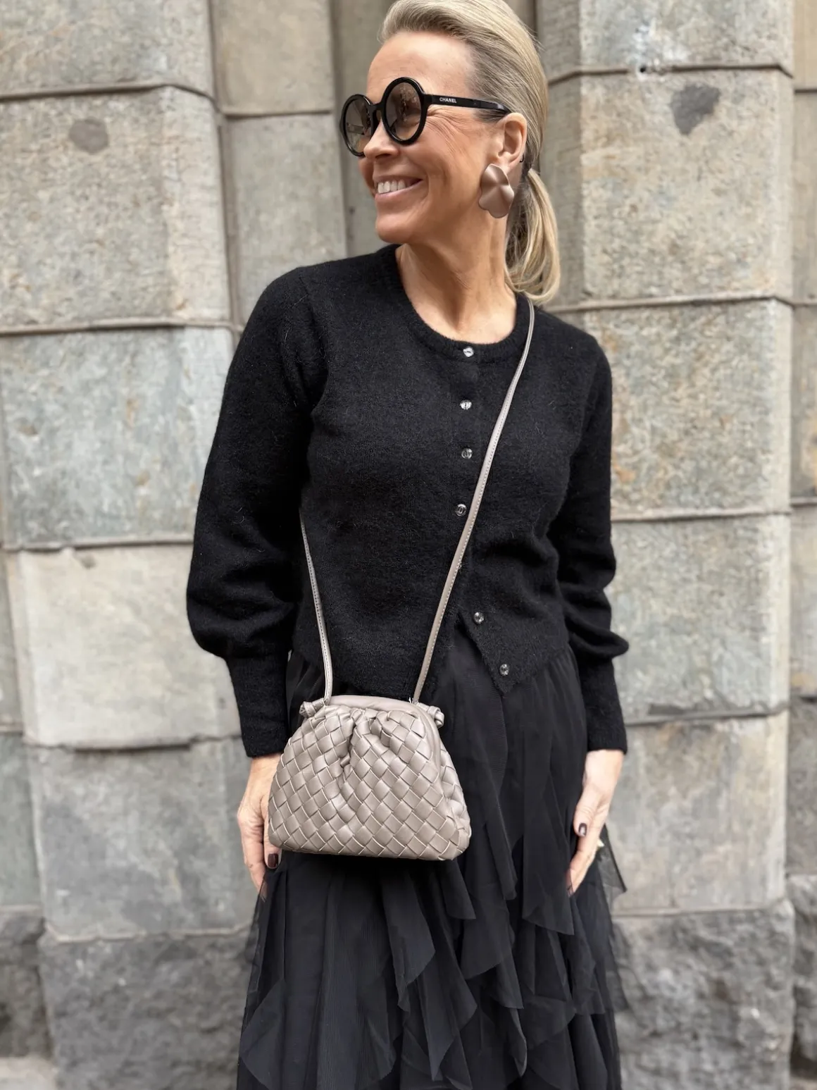 Dumbling punottu clutch; taupe