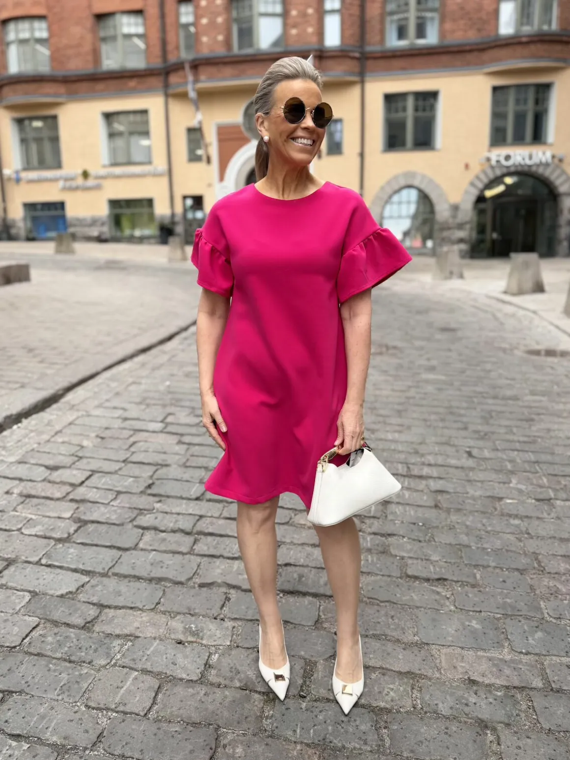 DW Charlotte fyrryhihoilla; pinkki