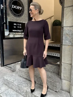 DW Elle mekko; munakoiso