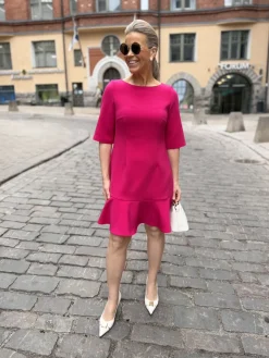 DW Elle mekko; pinkki