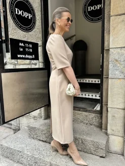 DW Julia midimekko; beige