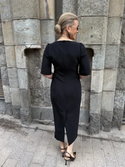 DW Julia midimekko; musta