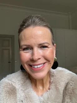 Korvakorut; Helsinki jumbot mustat