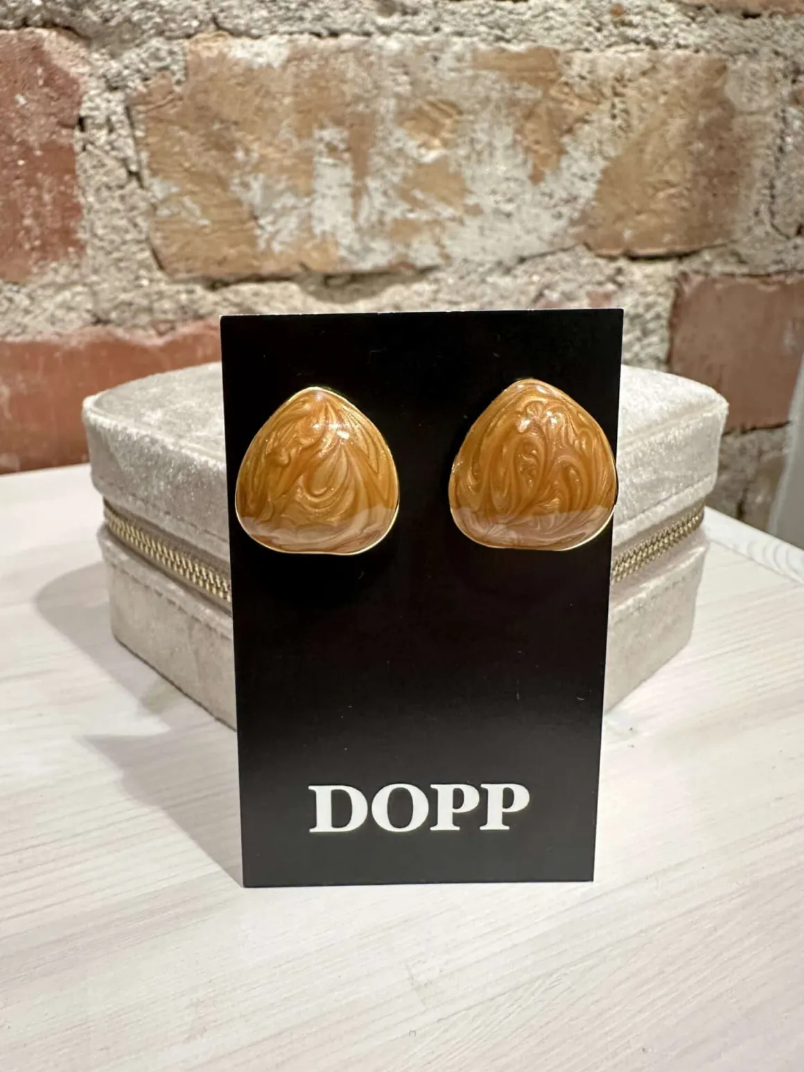 Korvakorut; Rooma toffee