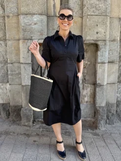 Malue Antoinett pallomekko; musta