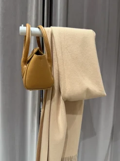 Pipaluk Pasmina huivi; butterscotch