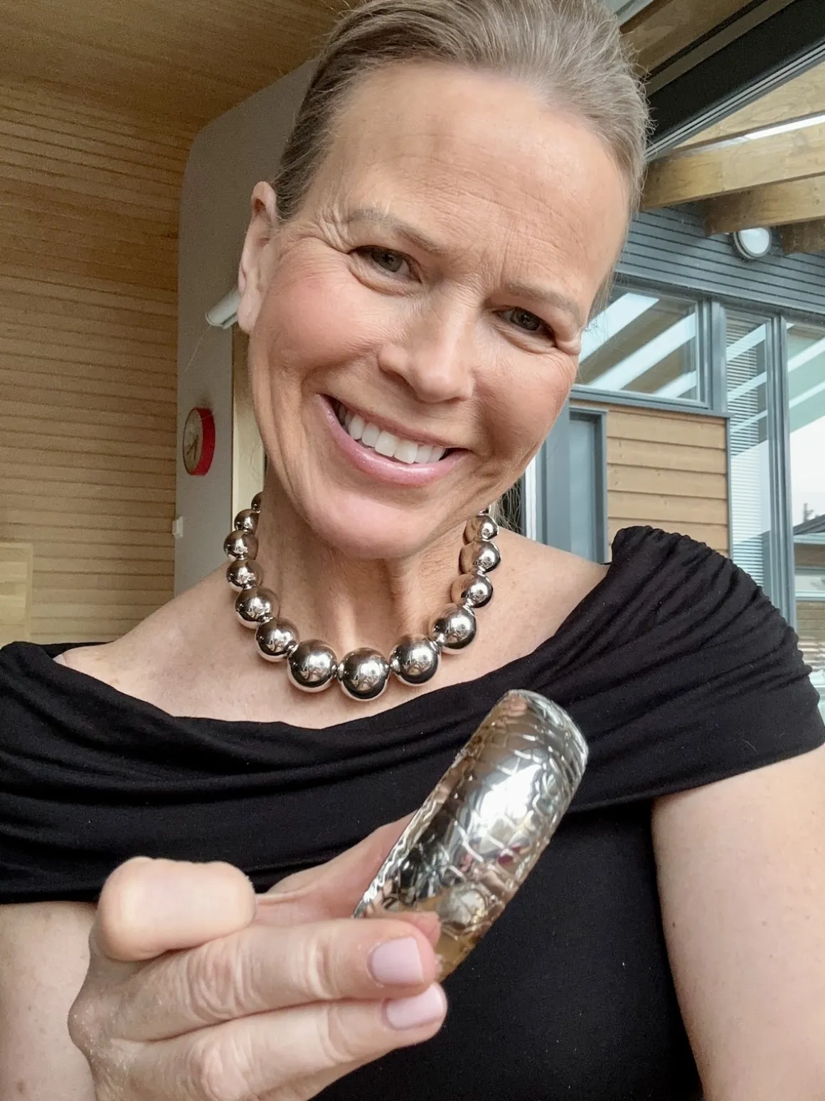 Rannerengas Sally; hopea kuvioinen