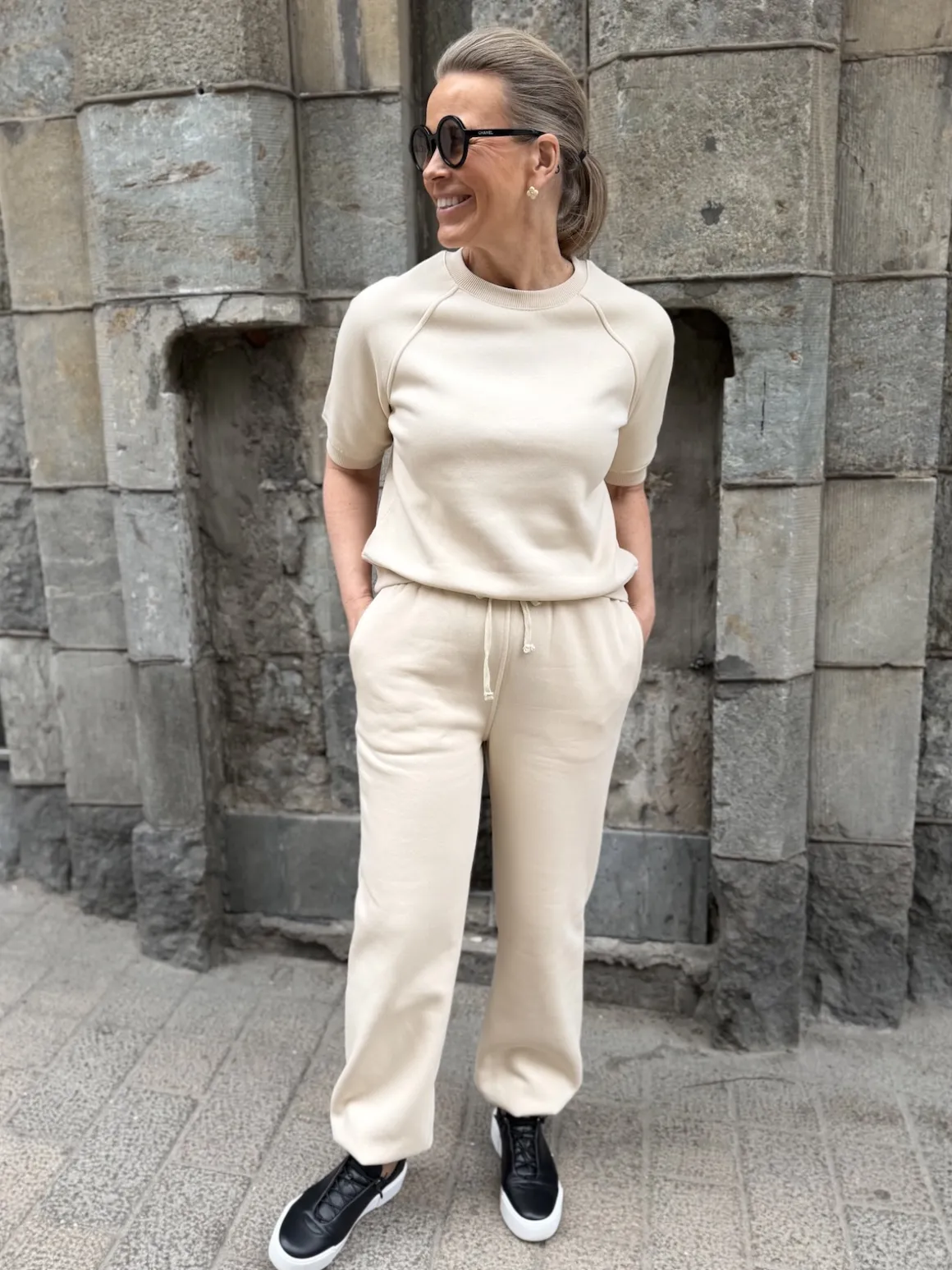 SL Rolanda lyhythihainen svetari; oatmeal