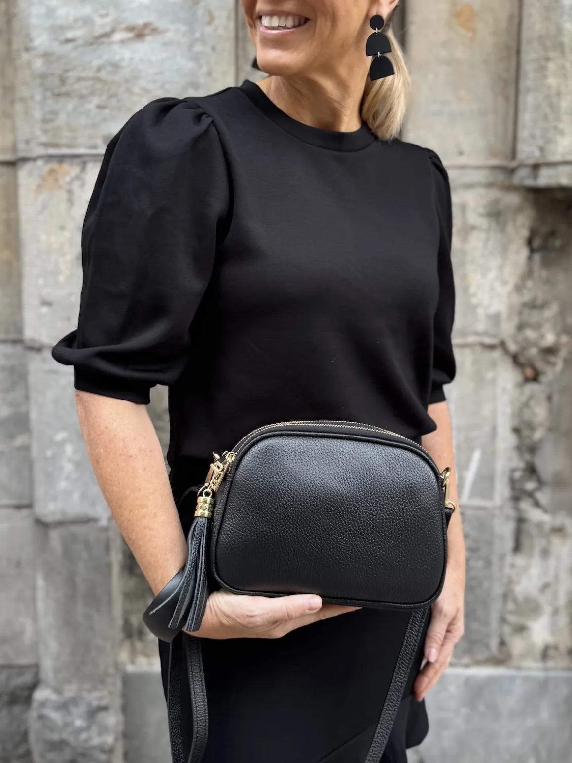 Trio nahkalaukku; musta